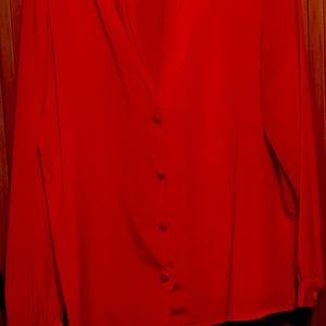 Ire’s “like silk” professional blouse.